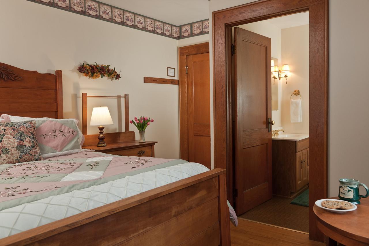 The White Oak Inn Zuck Kültér fotó